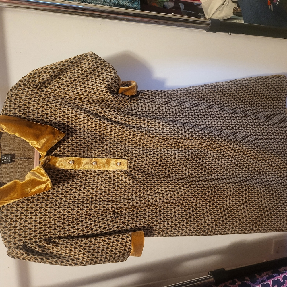 Stylish Gold and Black Women's Coat